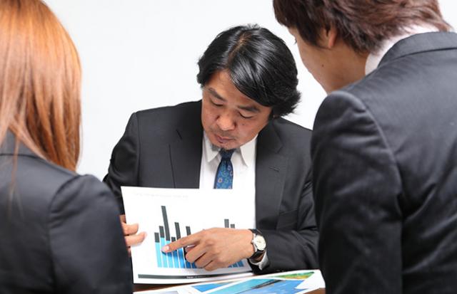 足で見つける求人の貼り紙