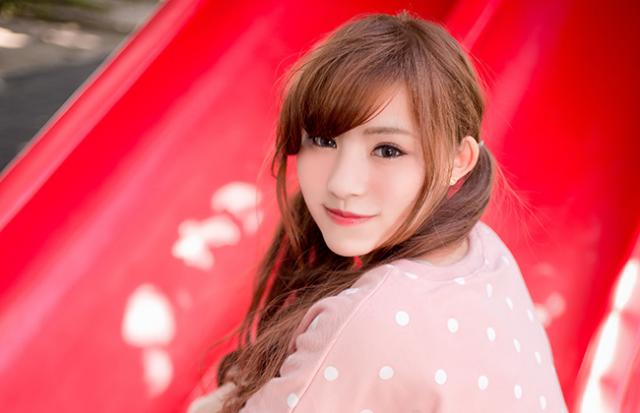 つい頭を撫でたくなるかわいさ。