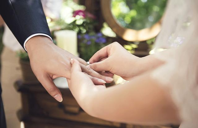 結婚すると使えるお金は減る